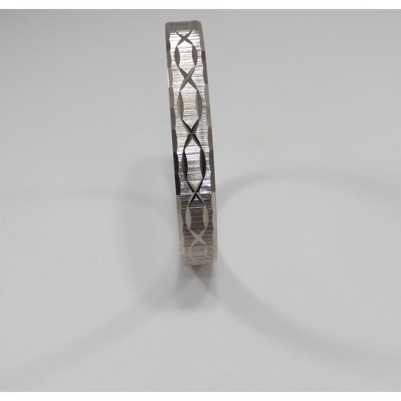 Vintage 1970s Monet Silver Tone Textured Bangle Bracelet, Satin Finish - Picture 8 of 10